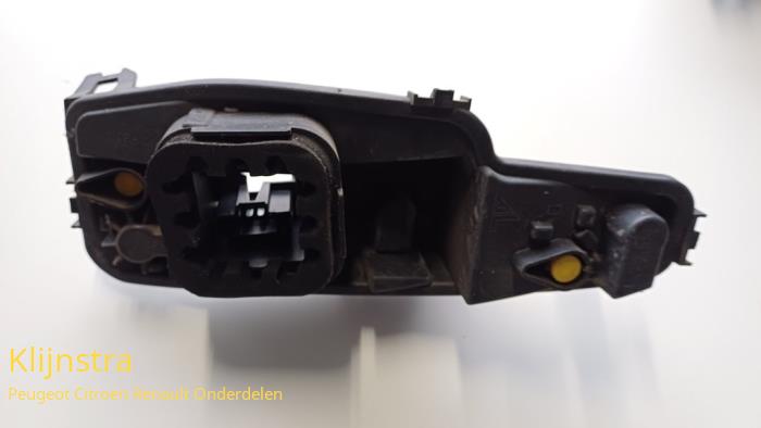 Circuit imprimé feu arrière droit d'un Peugeot 308 SW (4E/H) 1.6 VTI 16V 2011