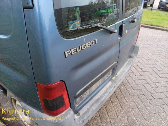 Portière arrière camionnette d'un Peugeot Partner 1.9 D 1999
