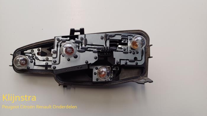 Circuito impreso de luz trasera izquierda de un Peugeot 308 SW (4E/H) 1.6 VTI 16V 2011