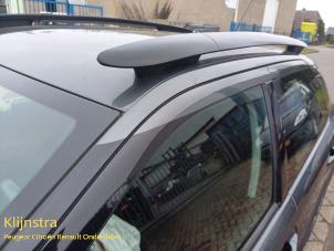 Used Roof rack kit Citroen C4 Cactus (0B/0P) 1.2 PureTech 82 12V Price on request offered by Fa. Klijnstra & Zn. VOF