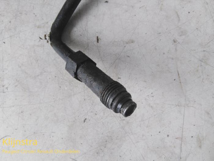 Power steering line from a Peugeot 206 (2A/C/H/J/S) 1.4 XR,XS,XT,Gentry 2003