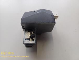 Usados Interruptor de arranque Citroen DS 4/DS 4 Crossback (NX) 1.6 16V THP 165 Precio de solicitud ofrecido por Fa. Klijnstra & Zn. VOF