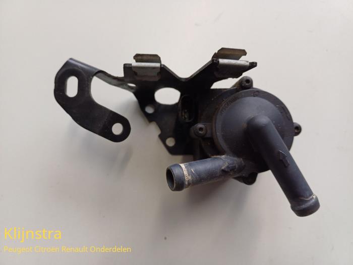 Begagnade Vattenpump Citroen DS 4/DS 4 Crossback (NX) 1.6 16V THP 165 Pris på förfrågan erbjuds av Fa. Klijnstra & Zn. VOF