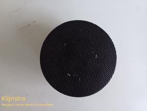 Used Speaker Citroen DS 4/DS 4 Crossback (NX) 1.6 16V THP 165 Price on request offered by Fa. Klijnstra & Zn. VOF