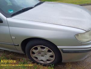Gebrauchte Kotflügel rechts vorne Peugeot 406 (8B) 1.8 S,SL,ST,STX 16V Preis € 100,00 Margenregelung angeboten von Fa. Klijnstra & Zn. VOF