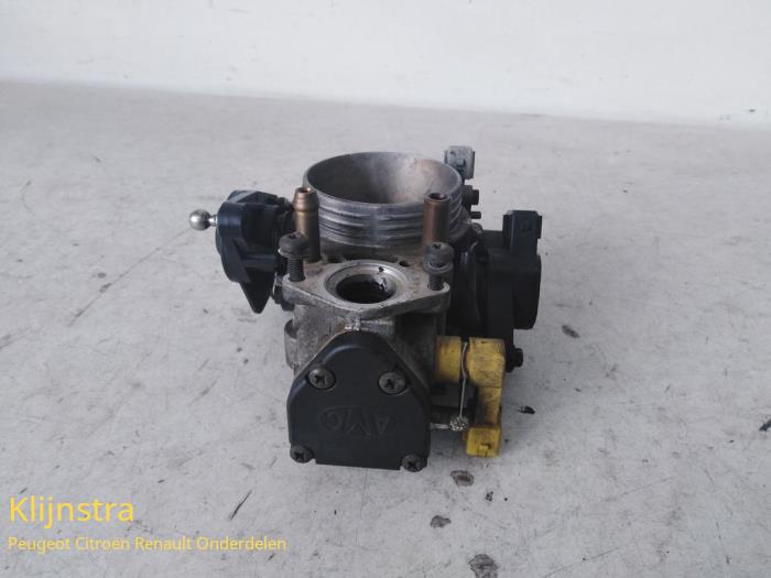 Gebrauchte Drosselklappengehäuse Peugeot 405 II Break (4E) 1.8 GRi,SRi Preis € 65,00 Margenregelung angeboten von Fa. Klijnstra & Zn. VOF