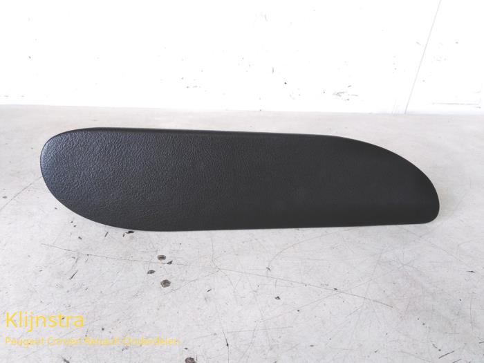 Begagnade Handskfack Citroen Saxo 1.1i X,SX Pris € 35,00 Marginaltabell erbjuds av Fa. Klijnstra & Zn. VOF