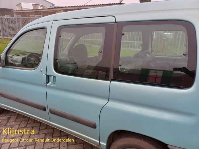 Usados Ventanilla detrás Citroen Berlingo Cinqspace, Multispace 1.6 16V Precio de solicitud ofrecido por Fa. Klijnstra & Zn. VOF