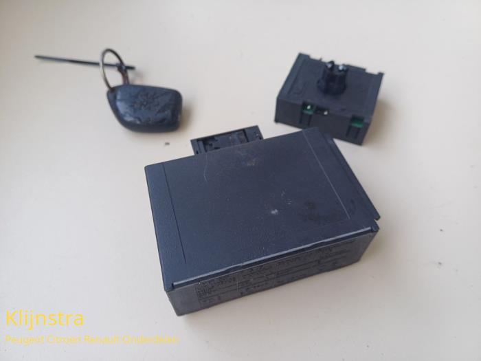 Używane Modul immobilizera Peugeot 106 II 1.5 XNd,XRd,Sketch Cena na żądanie oferowane przez Fa. Klijnstra & Zn. VOF