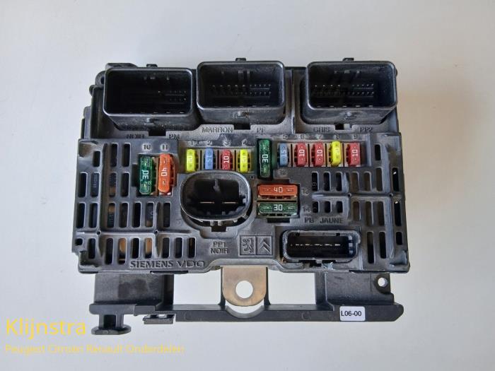 Fuse box Citroen C5 II Break 2.0 16V - 6500CK SIEMENS