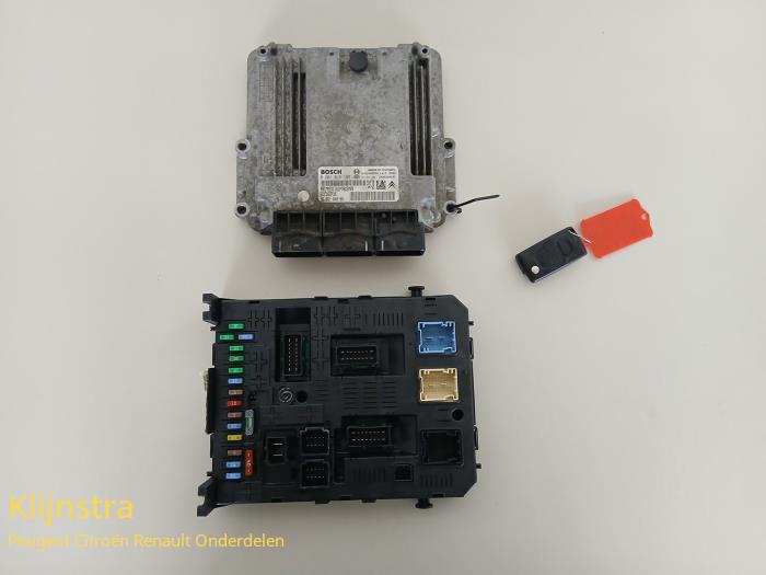 Used Engine management computer Citroen C8 (EA/EB) 2.2 HdiF 16V Price on request offered by Fa. Klijnstra & Zn. VOF