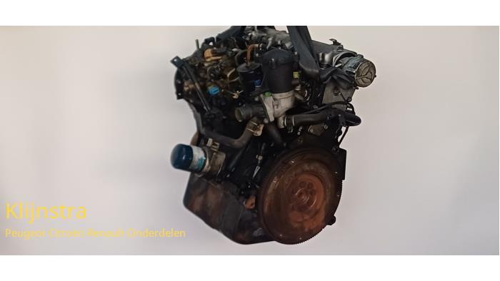 Engine from a Peugeot 306 Break (7E) 1.9 DT 1998