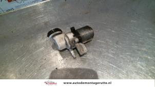 Usagé Pompe lave-glace avant Fiat Cinquecento 0.9 i.e. S Prix sur demande proposé par Autodemontage M.J. Rutte B.V.