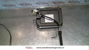 Used Body control computer Kia Carens III (FG) 2.0i CVVT 16V Price on request offered by Autodemontage M.J. Rutte B.V.