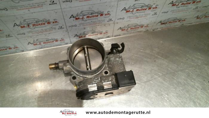 Używane Przepustnica Citroen C5 I Berline (DC) 3.0 V6 24V Cena na żądanie oferowane przez Autodemontage M.J. Rutte B.V.