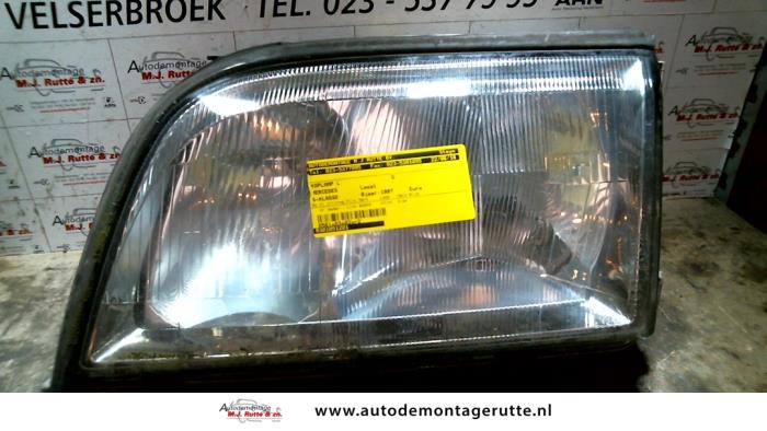Headlight, left from a Mercedes S-Klasse 1997