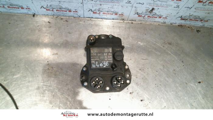 Used Ignition computer Mercedes E (C124) 2.3 230 CE Price € 150,00 Margin scheme offered by Autodemontage M.J. Rutte B.V.