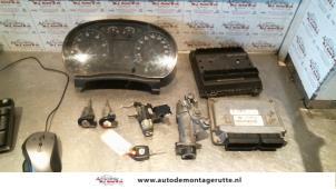 Used Set of cylinder locks (complete) Volkswagen Polo IV (9N1/2/3) 1.2 12V Price on request offered by Autodemontage M.J. Rutte B.V.