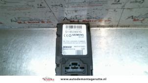 Used Card reader (lock) Renault Megane II Grandtour (KM) 1.6 16V Price on request offered by Autodemontage M.J. Rutte B.V.