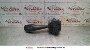 Used Indicator switch BMW 3 serie (E46/2) 328 Ci 24V Price on request offered by Autodemontage M.J. Rutte B.V.