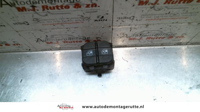 Multi-functional window switch from a Volkswagen Sharan (7M8/M9/M6) 2.0 1996