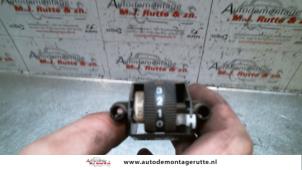 Used AIH headlight switch Peugeot Boxer (230L) 2.8 HDi 350M/MH/MHS Price on request offered by Autodemontage M.J. Rutte B.V.
