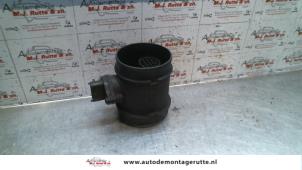 Used Airflow meter Opel Signum (F48) 3.0 CDTI V6 24V Price on request offered by Autodemontage M.J. Rutte B.V.