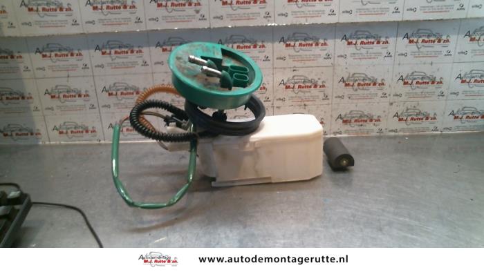 Usagé Pompe à carburant Nissan Primera (P11) 2.0 16V Prix sur demande proposé par Autodemontage M.J. Rutte B.V.