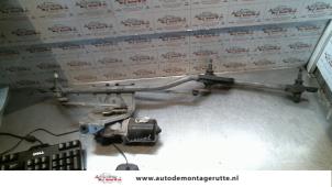 Usagé Moteur + mécanisme d'essuie glace Renault Scénic II (JM) 1.6 16V Prix sur demande proposé par Autodemontage M.J. Rutte B.V.