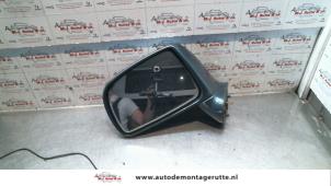 Used Wing mirror, left Hyundai Trajet 2.0 CRDi 16V Price on request offered by Autodemontage M.J. Rutte B.V.