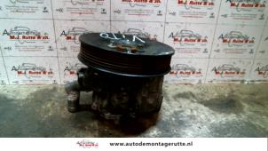 Used Power steering pump Mercedes Vito Price on request offered by Autodemontage M.J. Rutte B.V.
