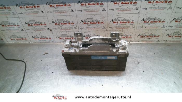 Używane Sterownik ABS Mercedes E (C124) 2.3 230 CE Cena na żądanie oferowane przez Autodemontage M.J. Rutte B.V.