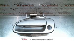 Used Door handle 4-door, front left Toyota Prius (NHW11L) 1.5 16V Price on request offered by Autodemontage M.J. Rutte B.V.