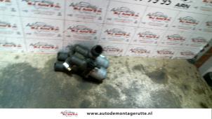 Usados Válvula eléctrica de calefactor Mercedes 230CE/C Precio de solicitud ofrecido por Autodemontage M.J. Rutte B.V.