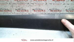 Used Trim strip, front right Ford Fiesta 5 (JD/JH) 1.4 TDCi Price € 15,00 Margin scheme offered by Autodemontage M.J. Rutte B.V.