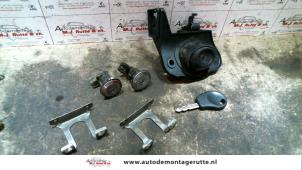 Used Door lock cylinder, left Citroen Saxo 1.0i X Price on request offered by Autodemontage M.J. Rutte B.V.