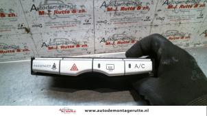 Used Rear window heating switch Daihatsu Sirion 2 (M3) 1.3 16V DVVT Price on request offered by Autodemontage M.J. Rutte B.V.