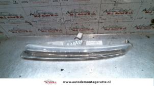 Used Side light, left Peugeot 807 2.2 HDiF 16V Price on request offered by Autodemontage M.J. Rutte B.V.