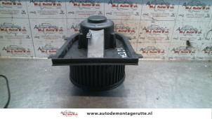 Usagé Moteur de ventilation chauffage Audi TT (8N3) 1.8 20V Turbo Prix sur demande proposé par Autodemontage M.J. Rutte B.V.
