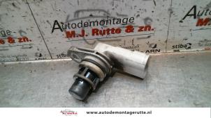 Used Camshaft sensor Fiat Idea (350AX) 1.3 JTD 16V Multijet Price on request offered by Autodemontage M.J. Rutte B.V.