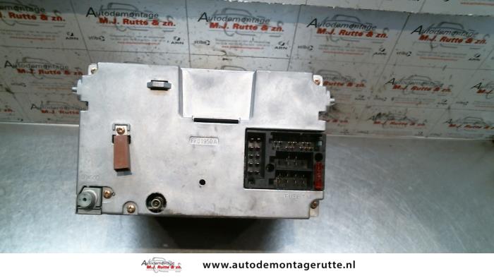 Radio d'un Audi Allroad (C5) 2.5 V6 TDI 24V 2001