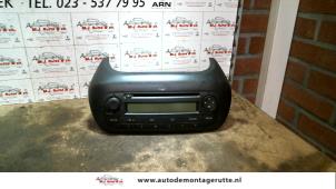 Usagé Radio Peugeot Bipper (AA) 1.4 HDi Prix sur demande proposé par Autodemontage M.J. Rutte B.V.