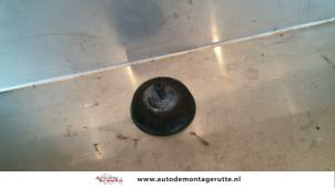 Used Fuel cap Renault Grand Scénic II (JM) 2.0 16V Price on request offered by Autodemontage M.J. Rutte B.V.