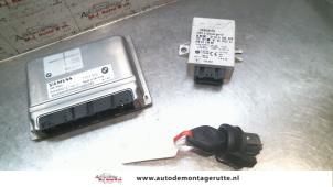 Used Ignition lock + key BMW 3 serie (E46/4) 320i 24V Price on request offered by Autodemontage M.J. Rutte B.V.