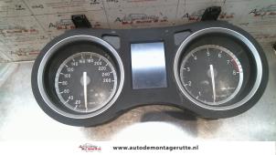 Gebrauchte Tacho - Kombiinstrument KM Alfa Romeo 159 (939AX) 2.2 JTS 16V Preis auf Anfrage angeboten von Autodemontage M.J. Rutte B.V.