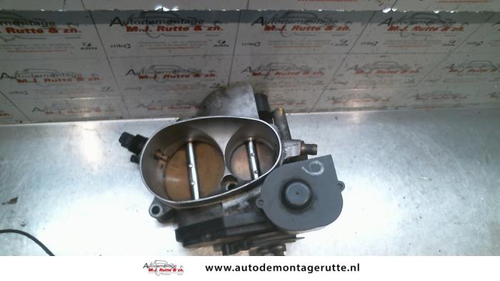 Usagé Boîtier accélérateur Audi A8 (D2) 3.7 32V Prix sur demande proposé par Autodemontage M.J. Rutte B.V.