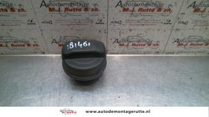 Used Fuel cap Audi A8 (D2) 3.7 32V Price on request offered by Autodemontage M.J. Rutte B.V.