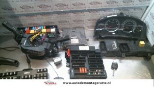 Used Set of cylinder locks (complete) Opel Vectra C Caravan 3.0 CDTI V6 24V Price on request offered by Autodemontage M.J. Rutte B.V.