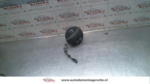 Used Fuel cap Chevrolet Spark 1.0 16V Bifuel Price on request offered by Autodemontage M.J. Rutte B.V.