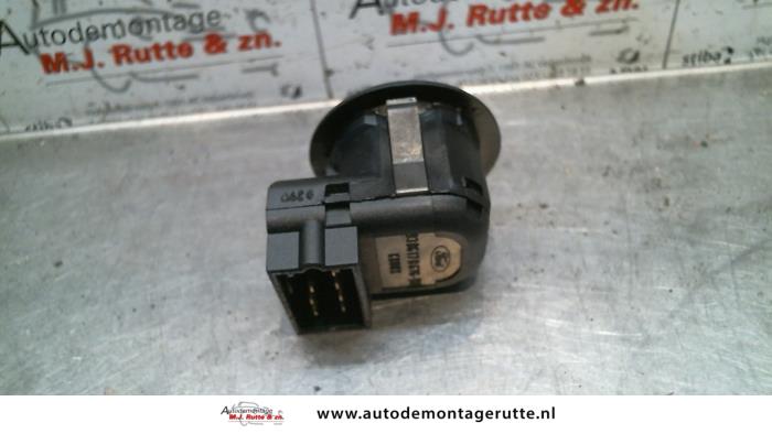 Mirror switch from a Ford Ka I 1.3i 2004